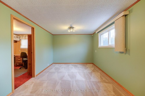 930 Upper Ottawa Street, Hamilton, ON - Indoor Photo Showing Other Room