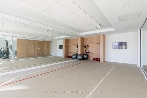 404-1195 The Queensway N/A, Toronto, ON - Indoor Photo Showing Other Room