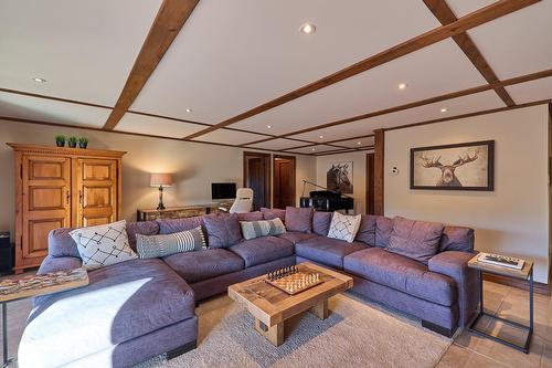 Family room - 6265 Ch. Des Hauteurs, Sainte-Adèle, QC - Indoor Photo Showing Living Room
