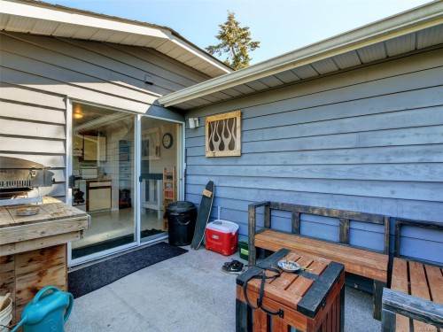 3944 Rainbow St, Saanich, BC 