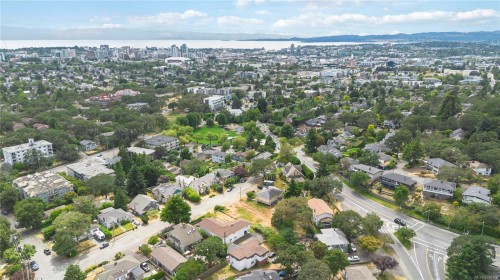 1360 Vista Hts, Victoria, BC 