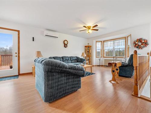 17 Bon Way Drive, Enfield, NS 