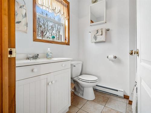 17 Bon Way Drive, Enfield, NS 