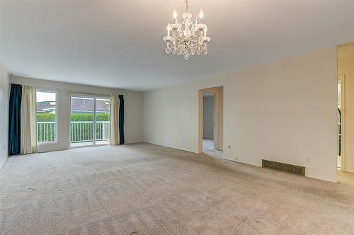 10-1209 Brookside Avenue, Kelowna, BC - Indoor Photo Showing Other Room