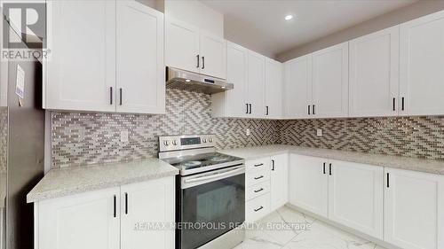 84 Iceland Poppy Trail, Brampton, ON - Indoor Photo Showing Kitchen