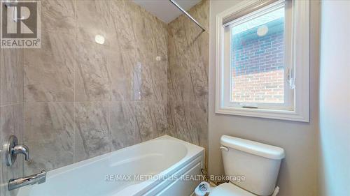 84 Iceland Poppy Trail, Brampton, ON - Indoor Photo Showing Bathroom