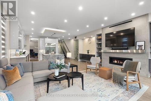 190 Northwestern Avenue, Ottawa, ON - Indoor Photo Showing Living Room With Fireplace