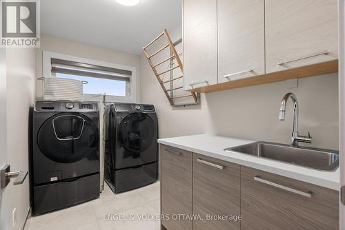 190 Northwestern Avenue, Ottawa, ON - Indoor Photo Showing Laundry Room