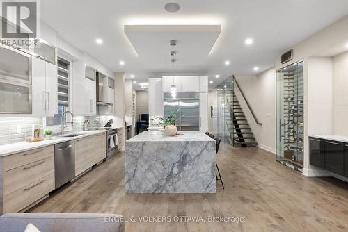 190 Northwestern Avenue, Ottawa, ON - Indoor Photo Showing Kitchen With Upgraded Kitchen