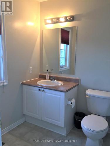 Bathroom - 159 Kinross Private, Ottawa, ON - Indoor Photo Showing Bathroom