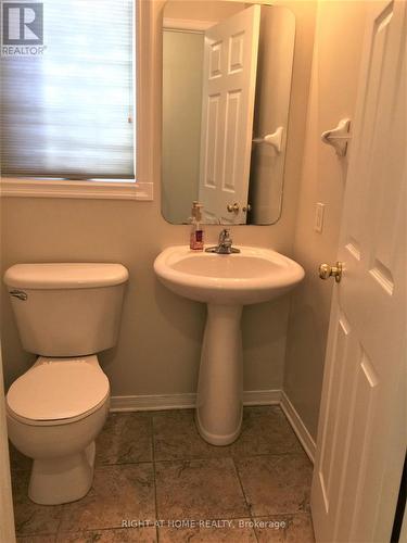 Powder Room - 159 Kinross Private, Ottawa, ON - Indoor Photo Showing Bathroom