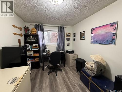 912 Larson Crescent, Eston, SK - Indoor Photo Showing Office
