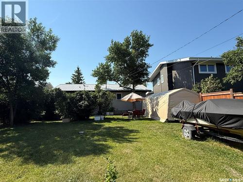 912 Larson Crescent, Eston, SK - Outdoor