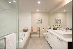 Ensuite bathroom - 