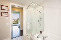 Ensuite bathroom - 