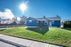 324 Windsor Avenue  Penticton, BC V2A 0H9