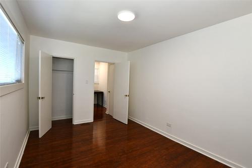 324 Windsor Avenue, Penticton, BC - Indoor Photo Showing Other Room