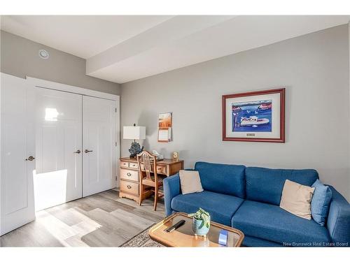 102-79 Mapleview Dr, Hampton, NB 