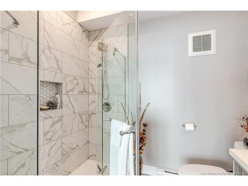 102-79 Mapleview Dr, Hampton, NB 