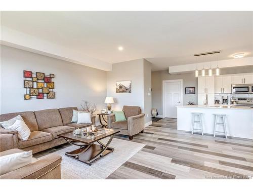 102-79 Mapleview Dr, Hampton, NB 