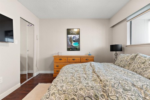 104-2610 Graham St, Victoria, BC - Indoor Photo Showing Bedroom