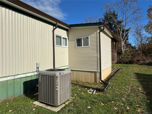 9-3216 Back Rd, Comox, BC 