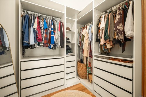 6869 Philip Rd, Lantzville, BC 