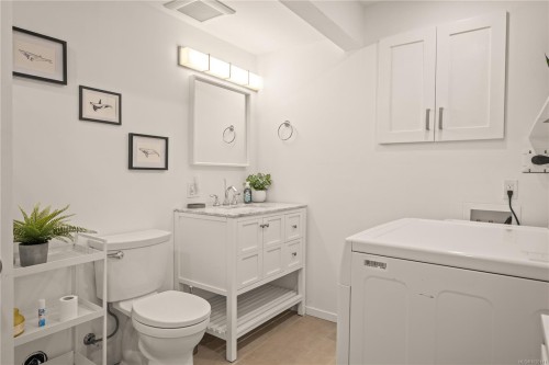 6869 Philip Rd, Lantzville, BC 