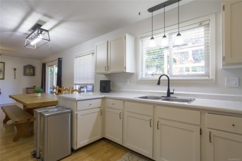 6144 Edgehill Pl, Duncan, BC 