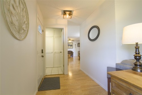 6144 Edgehill Pl, Duncan, BC 