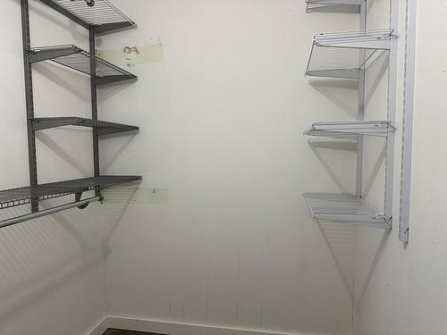113 Centennial Drive, Schreiber, ON - Indoor With Storage