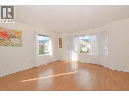 111 Harbourfront Drive Nw Unit# 47, Salmon Arm, BC - Indoor Photo Showing Other Room