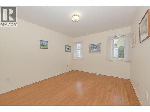 111 Harbourfront Drive Nw Unit# 47, Salmon Arm, BC - Indoor Photo Showing Other Room