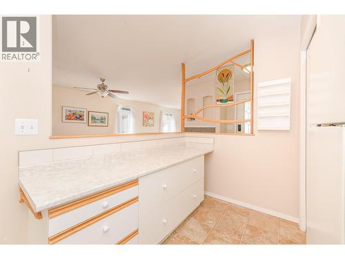 111 Harbourfront Drive Nw Unit# 47, Salmon Arm, BC - Indoor Photo Showing Other Room