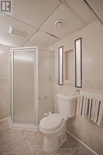 3143 Michael Crescent, Burlington, ON - Indoor Photo Showing Bathroom