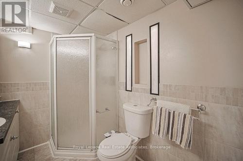 3143 Michael Crescent, Burlington, ON - Indoor Photo Showing Bathroom