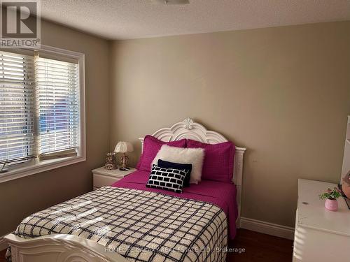 69 Crown Victoria Drive, Brampton, ON - Indoor Photo Showing Bedroom