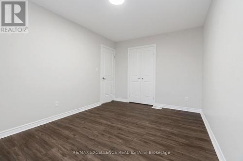 904 Frontenac Crescent, Woodstock, ON - Indoor Photo Showing Other Room