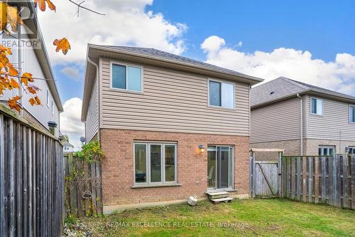 904 Frontenac Crescent, Woodstock, ON - Outdoor With Exterior