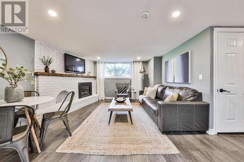 172 Hanover Place, Hamilton, ON - Indoor With Fireplace