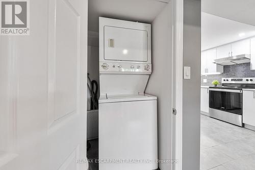 172 Hanover Place, Hamilton, ON - Indoor Photo Showing Laundry Room