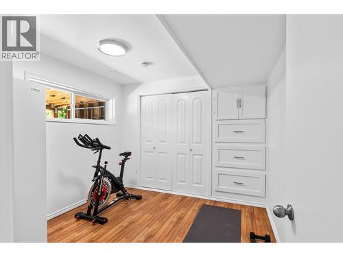 1112 Pinecrest Lane, Kelowna, BC - Indoor Photo Showing Gym Room