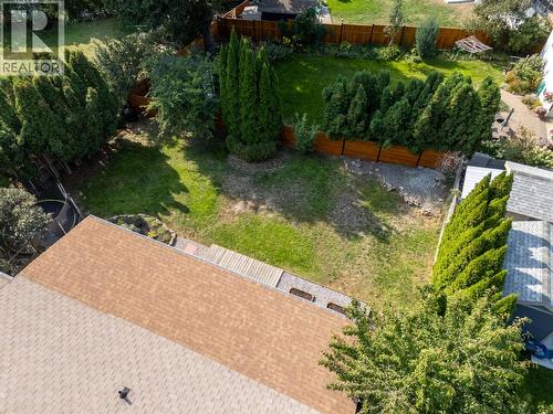 1112 Pinecrest Lane, Kelowna, BC - Outdoor