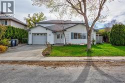 331-351 Phipps Crescent  Kelowna, BC V1V 2T2
