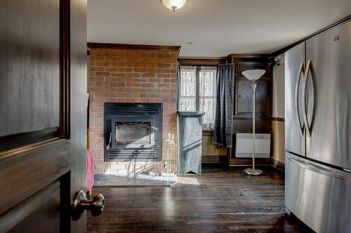 Bureau - 212 Rue Dombourg, Neuville, QC - Indoor Photo Showing Living Room With Fireplace
