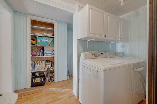 Salle de lavage - 212 Rue Dombourg, Neuville, QC - Indoor Photo Showing Laundry Room