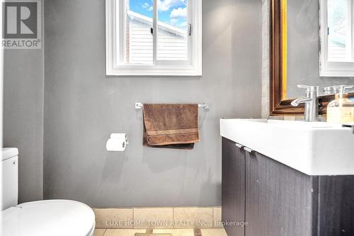5 Centennial Drive, Brockton, ON - Indoor Photo Showing Bathroom