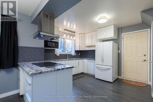 110 Marshall Park Drive, North Bay (Ferris), ON - Indoor Photo Showing Kitchen