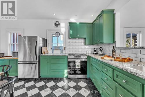 349 Main Street, Prince Edward County (Bloomfield Ward), ON - Indoor Photo Showing Kitchen With Upgraded Kitchen