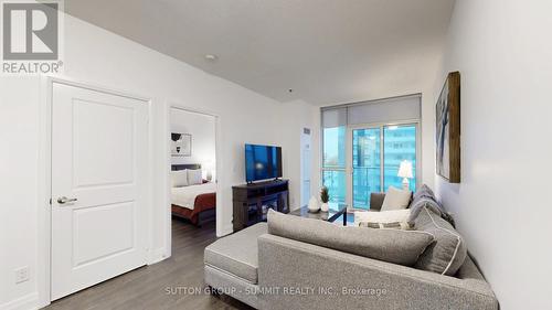 307 - 55 Speers Road N, Oakville, ON - Indoor